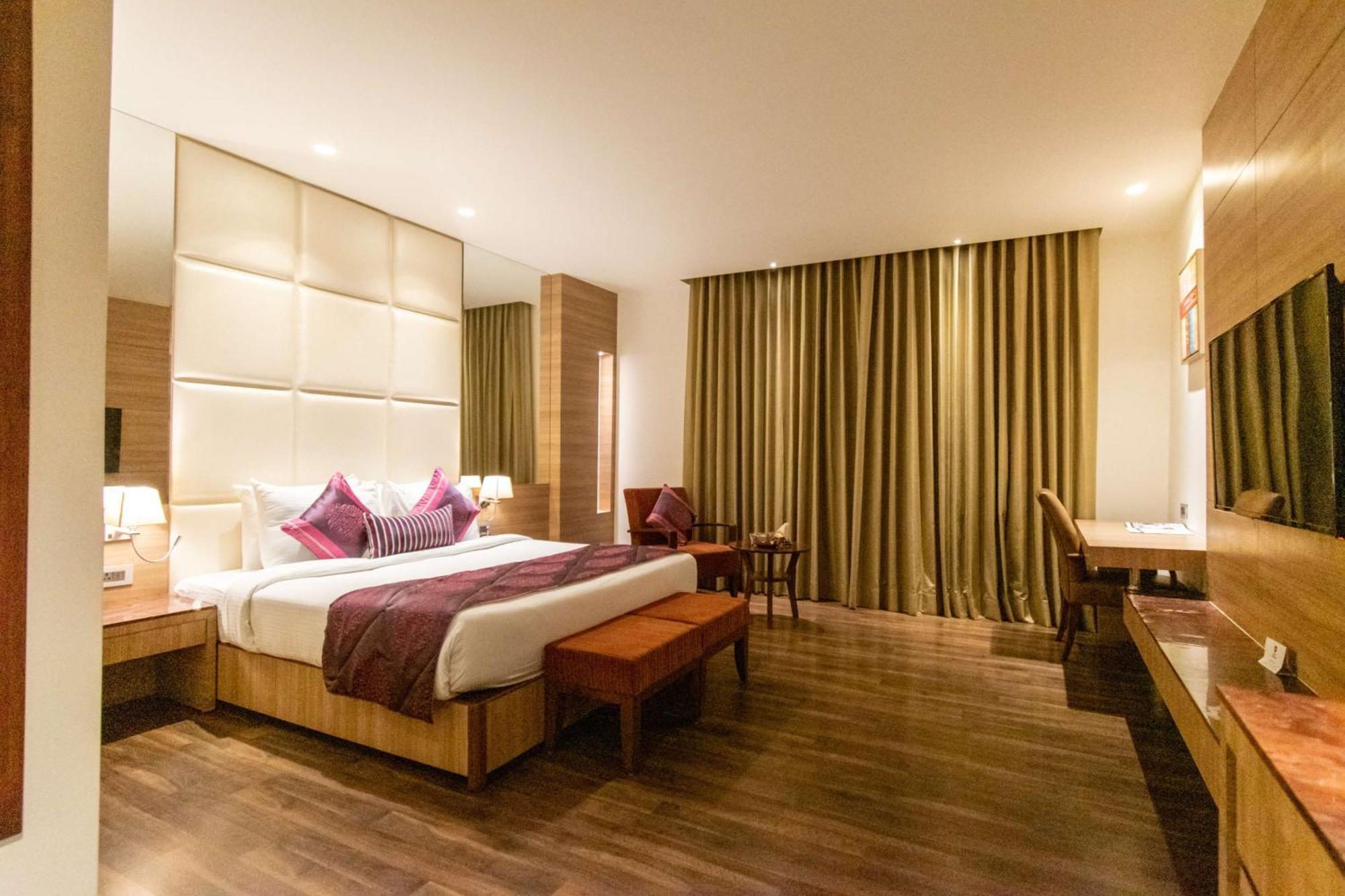 Best Western La Vista Pathankot Pathānkot Exterior foto
